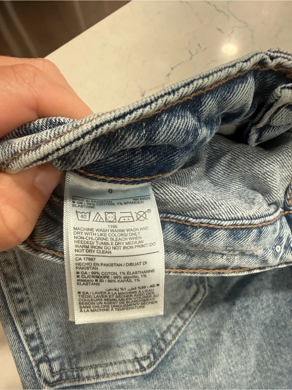 Old Navy O.G. Straight High Rise Light Wash Denim Bermuda Shorts Women’s 0 Jorts